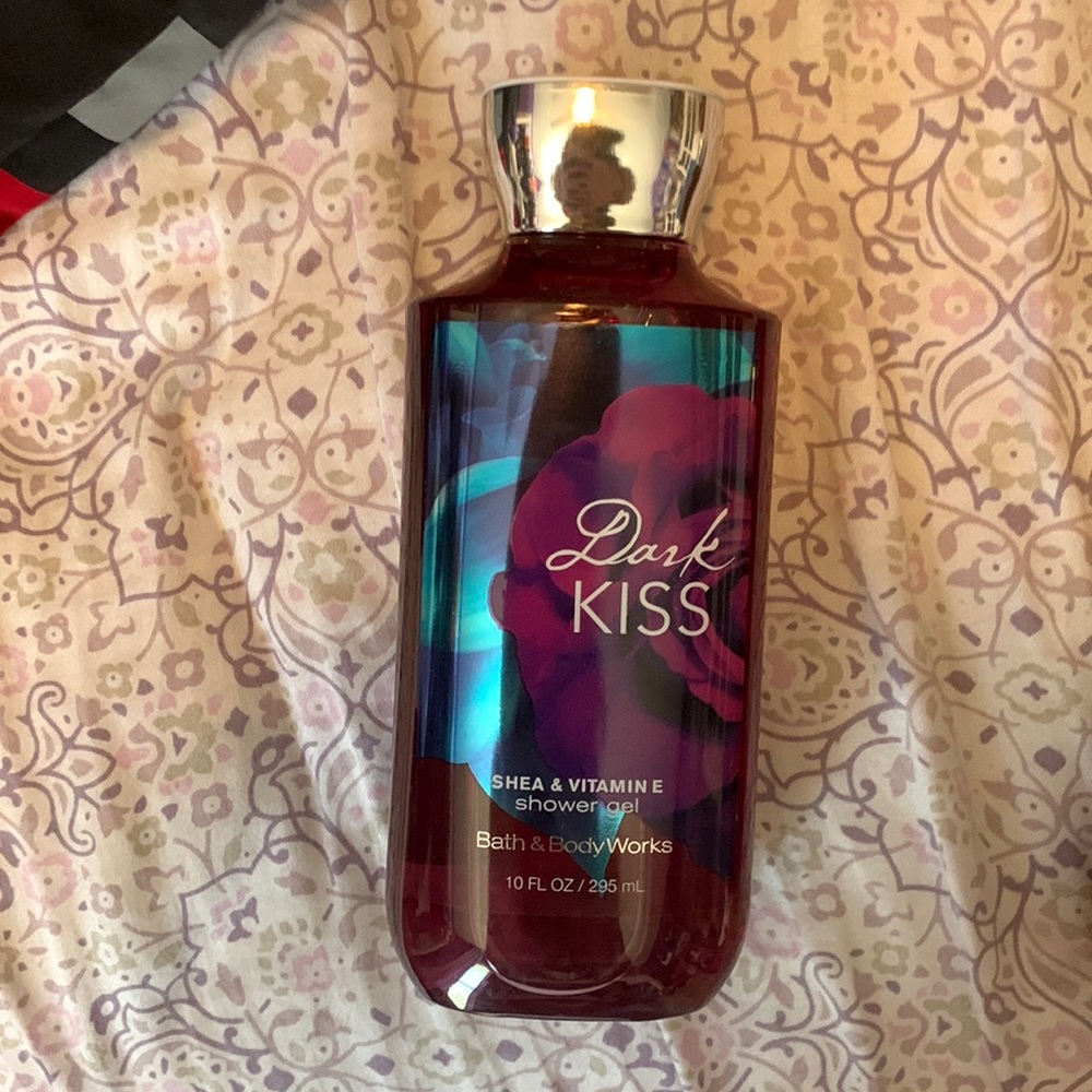 Bath & Body Works Dark Kiss Shower Gel